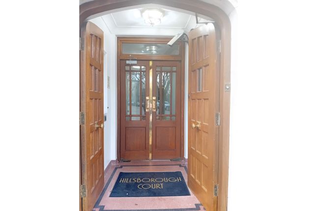 Flat 97, Hillsborough Court, Mortimer Crescent, Hillsborough Court, London photo 4