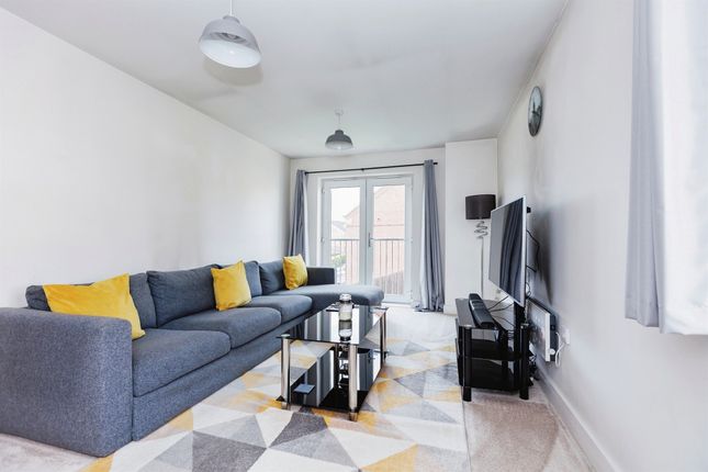 Flat for sale in Hooks Close, Anstey, Leicester