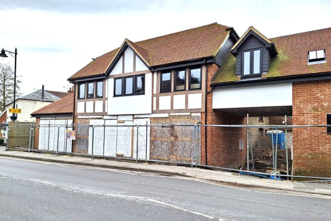 Thumbnail Retail premises to let in London Road, Liphook