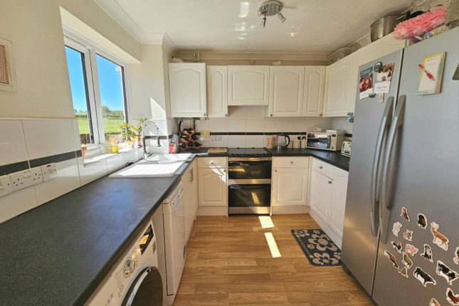 127, Woodlands Road, Charfield photo 3