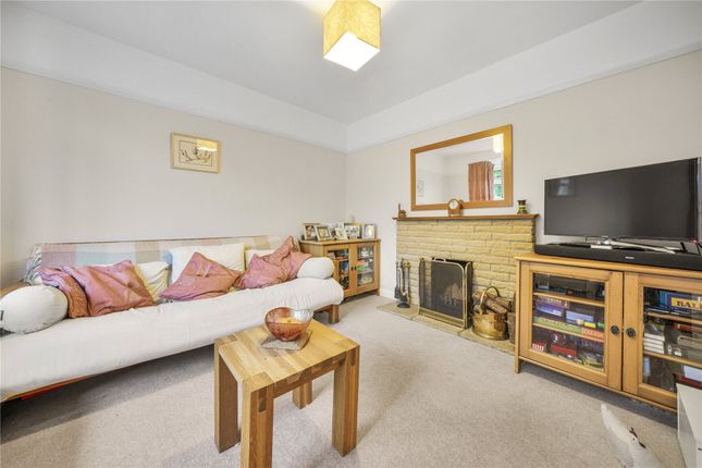 58, Beechwood Road, Woking photo 2