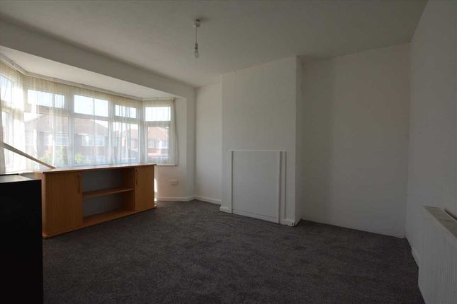 43, Tintern Avenue, Kingsbury photo 2