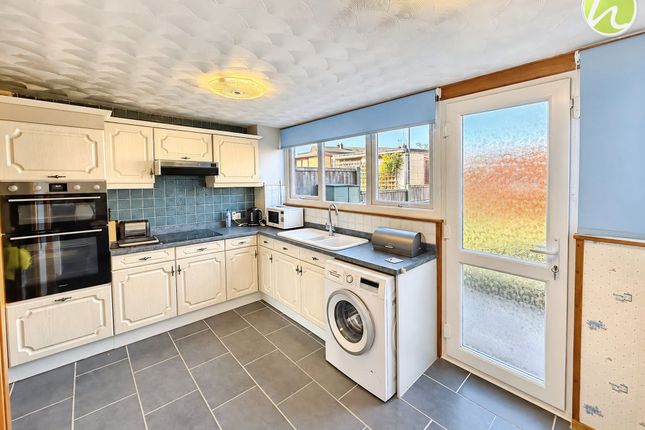 65 Andersons, Stanford-Le-Hope photo 4