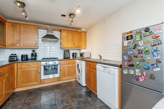 Flat 27, 81a, Halifax Road, Huddersfield photo 3