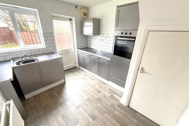 12, Faraday Grove, Corby photo 2