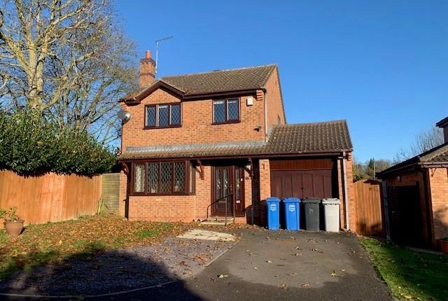 Detached house to rent in Chestnut Drive, Desborough, Northants