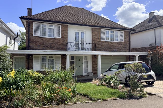 4-bed detached on 9, Courtleigh Avenue, Barnet, £1,150,000