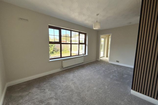 Handsacre Crescent, Rugeley photo 3