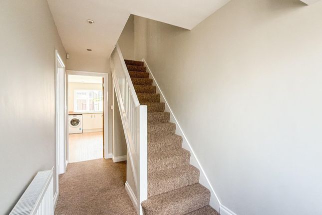 2B, Pettigrove Gardens, Bristol photo 3