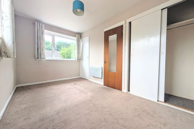 3, Cherry Tree Walk, PONTYCLUN photo 4
