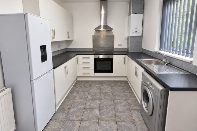 8 Strathmore Avenue, Luton, Bedfordshire photo 3