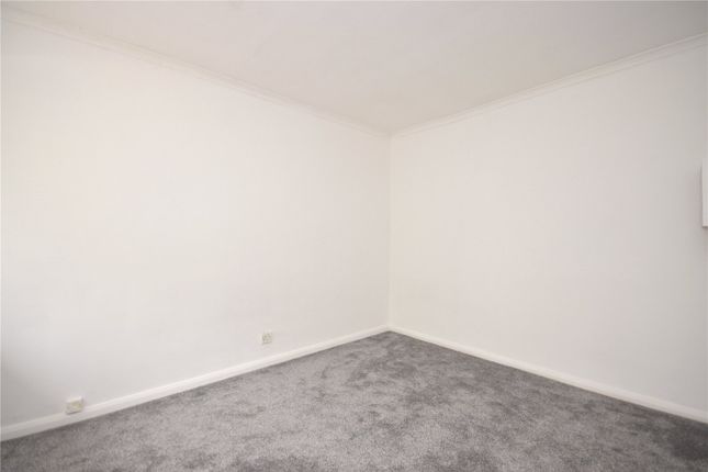 8, North Way, West Yorkshire photo 5
