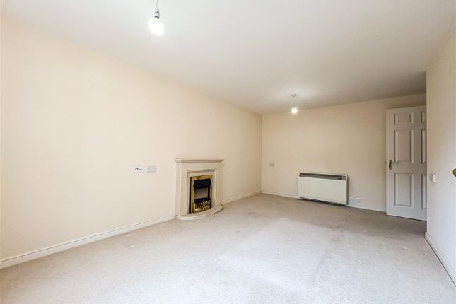 17, Beatty Court, Nantwich photo 4