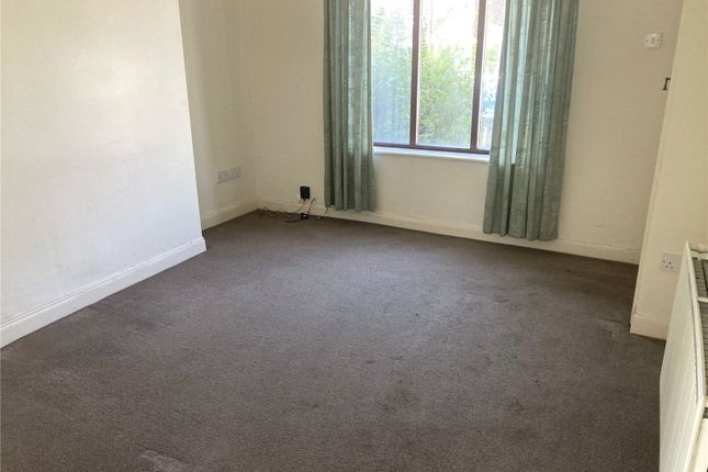 98, Willow Drive, South Yorkshire photo 5