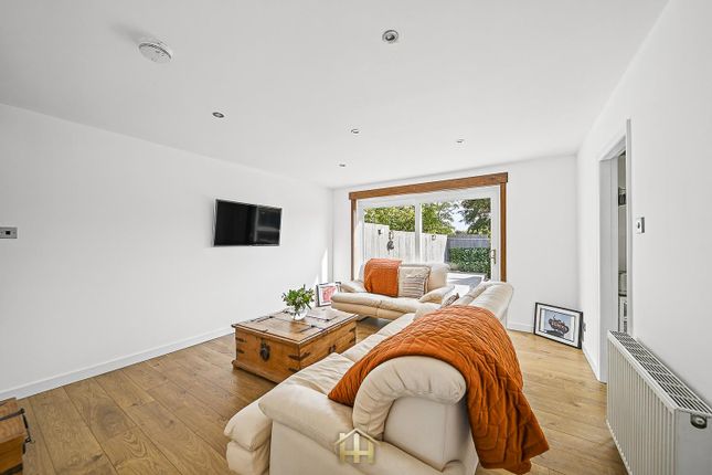 13, Grangehill Drive, Dundee photo 4
