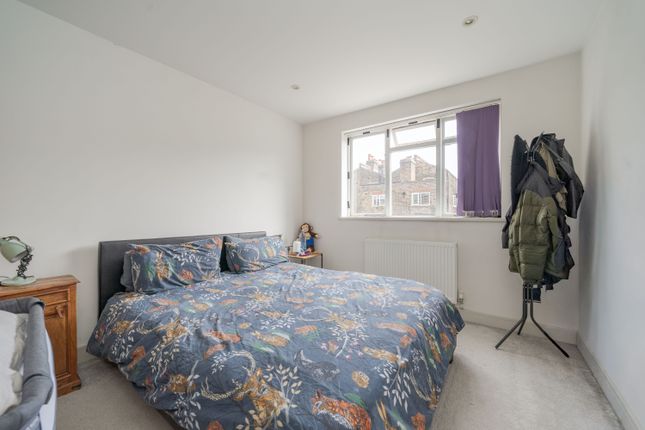 63b, Bravington Road, London photo 4