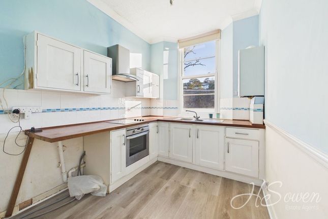 6 Kentisknowle, Kents Road, Torquay photo 3