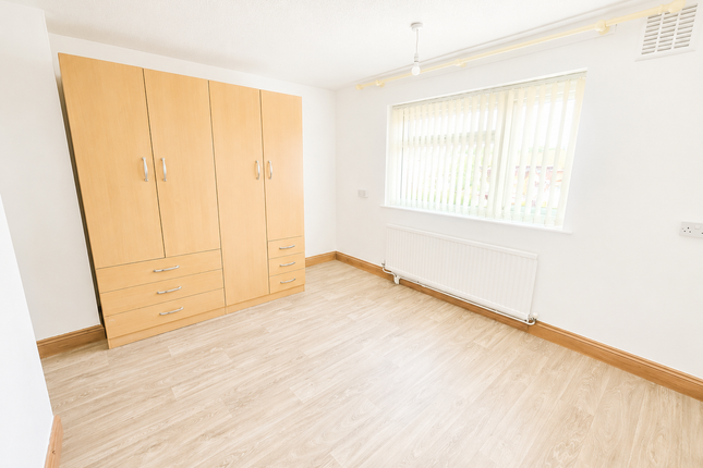 71, Kettering photo 5