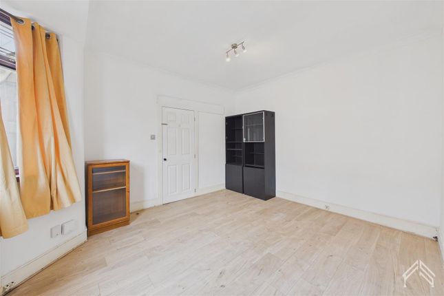 694, 34 Alexandra Road, London photo 4