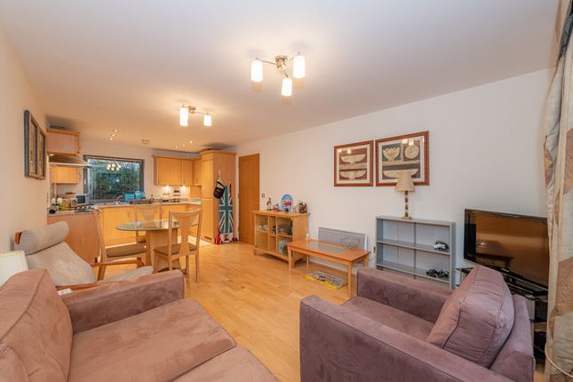 Flat for sale in Horsley Court, Montaigne Close, Westminster, London