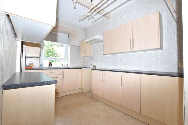 8, Charlestown Road, Derbyshire photo 4