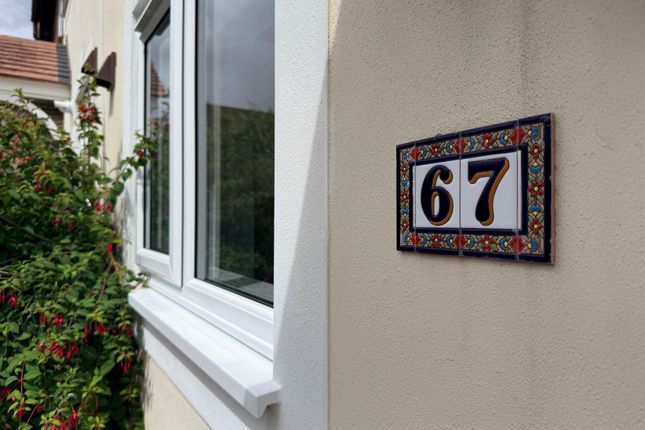 67 Showell Park, Taunton photo 4