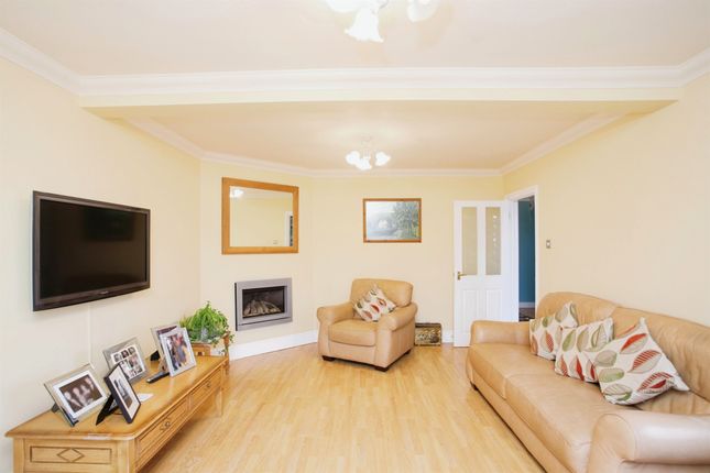 Detached bungalow for sale in Cae Bryn, Abertridwr, Caerphilly