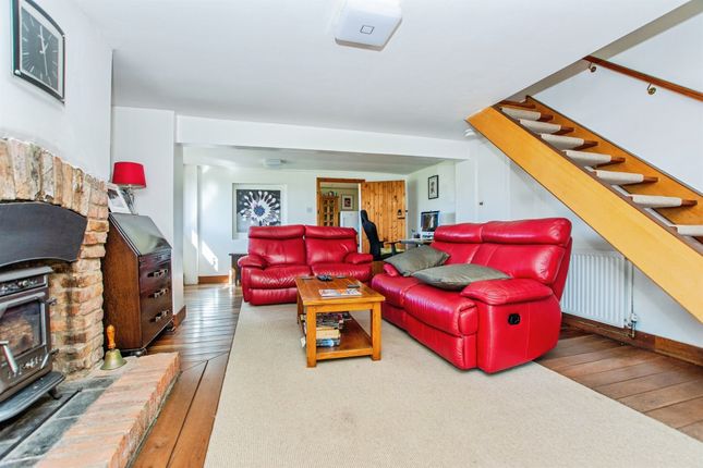 Old Cottage, Lutton Bank, Spalding photo 5
