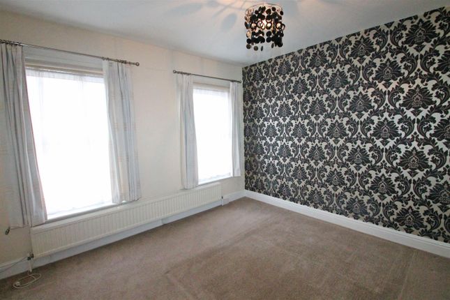 74, Howbury Street, Bedford photo 3