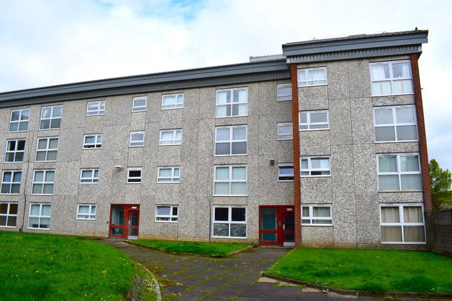 Flat to rent in Almada Grove, Hamilton, South Lanarkshire