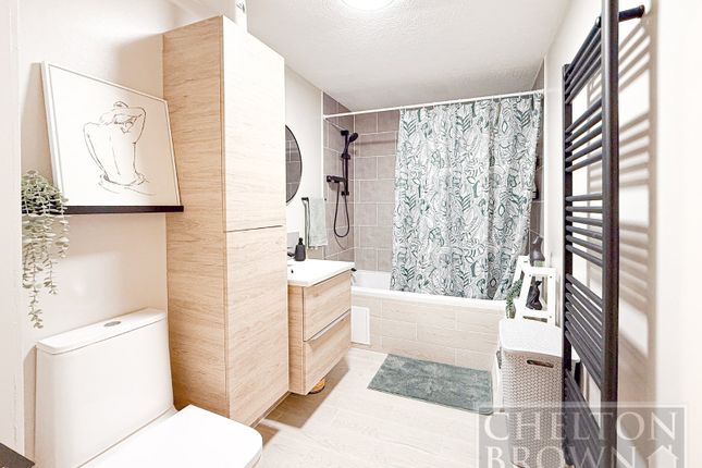 Flat 5, 22, Henry Bird Way, Northamptonshire photo 4