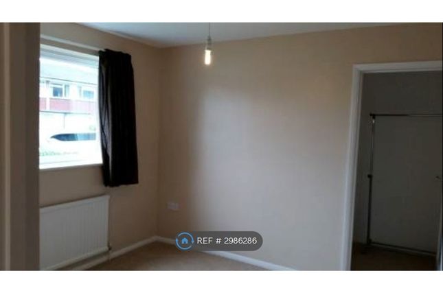 Marshalls Close, Epsom photo 4