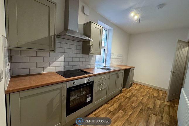 Park Road Elland, Elland photo 5