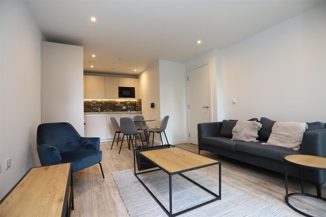 Flat for sale in Potato Wharf, Manchester