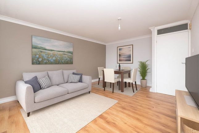 1-bed flat on St. Stephen`S Close, Canterbury CT2, £130,000