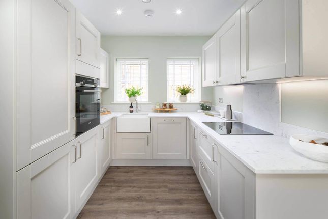 27, Pyestock Way, Fleet photo 3