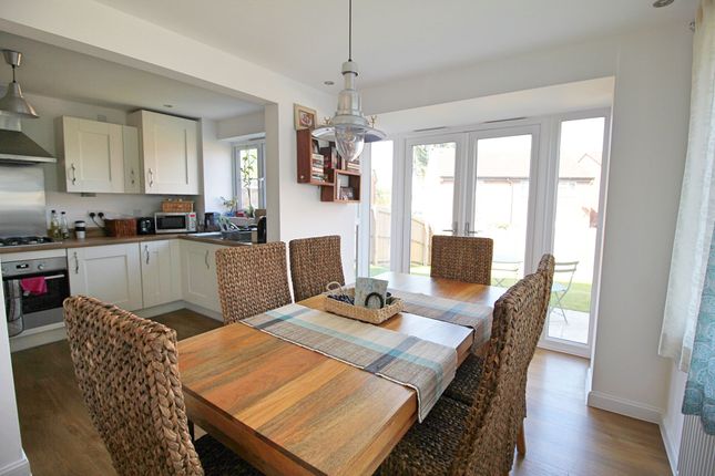 7 Windlass Drive, Wigston photo 4