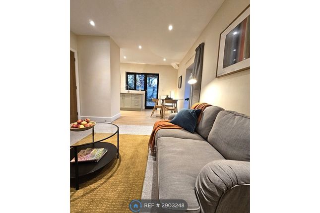 Claverton Court Queens Park Road, Chester photo 2