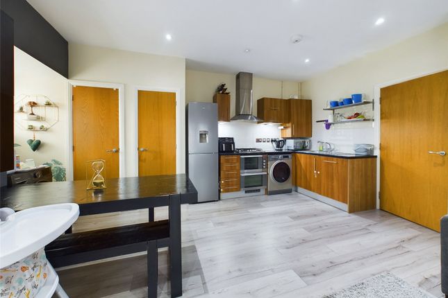 Flat for sale in Sutherland Close, Gloucester, Gloucestershire