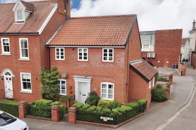 3 bed town house for sale in Jacobs Way, Woodbridge IP12