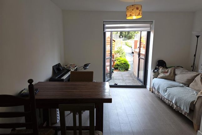 241, Langdon Road, Swansea photo 4