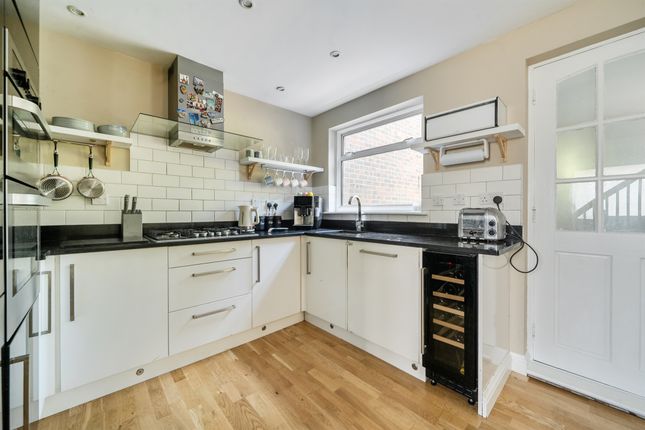 87, Fotherby Court, Maidenhead photo 3