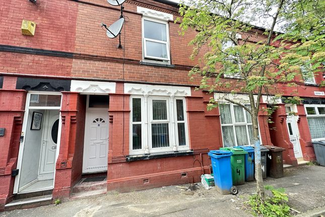 Terraced house to rent in Hannah Street, Manchester