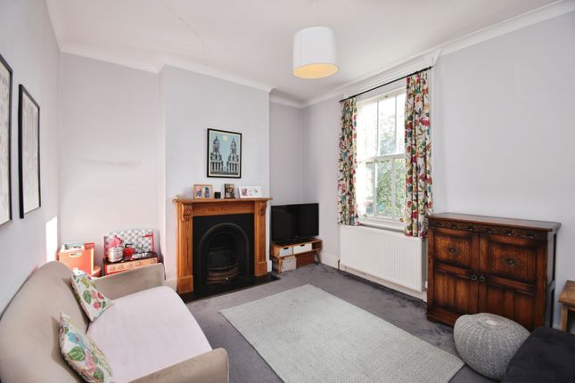 83, Vanbrugh Hill, London photo 4