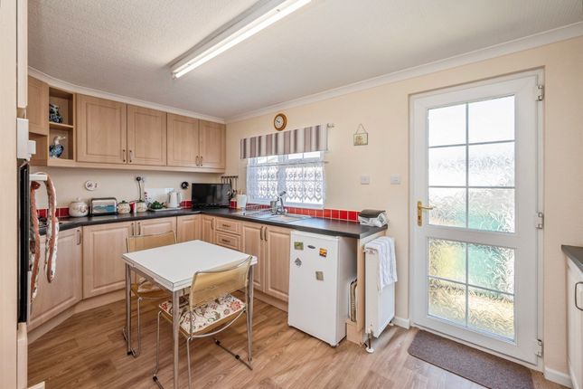 4, Fairview Park, Norwich photo 2