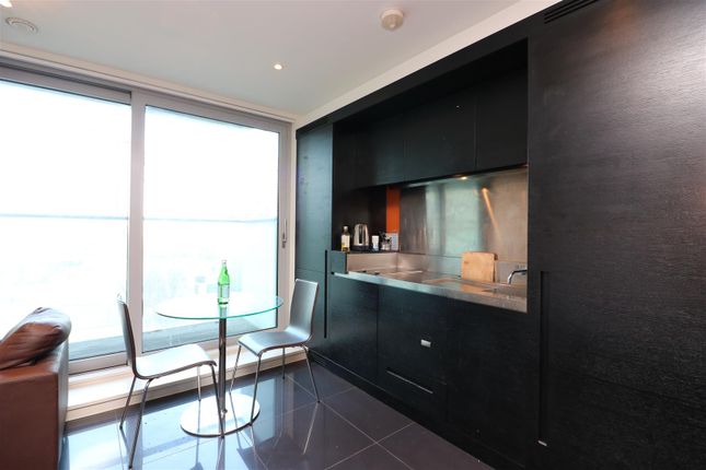 Thumbnail Studio to rent in Pan Peninsula West Tower, Canary Wharf