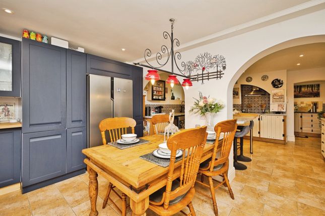 Flat 19, De Combe House, Mount Pleasant, Crewkerne photo 4