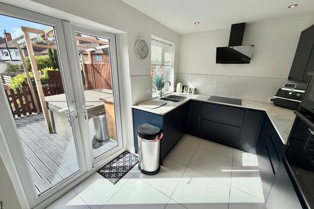 14, Breckhill Road, NOTTINGHAM photo 5