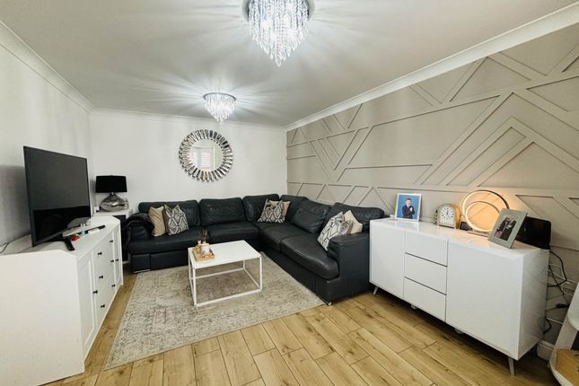 6, Brookward Court, Liverpool photo 2