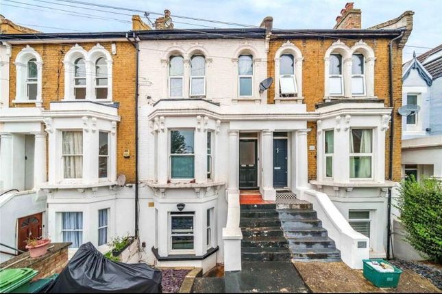 2-bed flat on 34c, Mosslea Road, London, £375,000